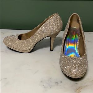 Sparkly Gold 3.5 inch Heels Size 9